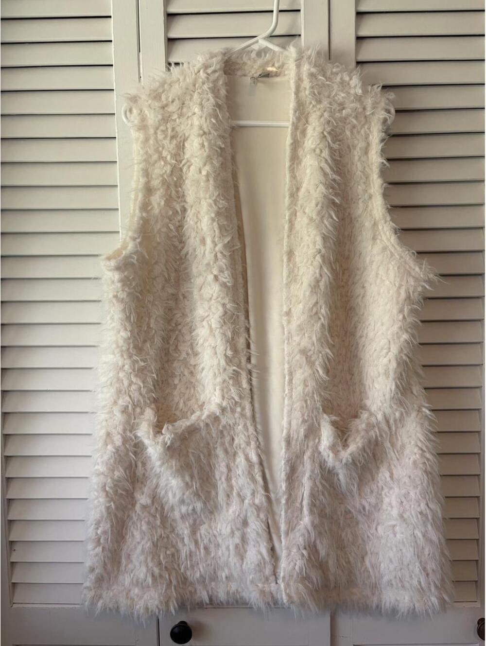 Cato Women's White and Cream Gilet